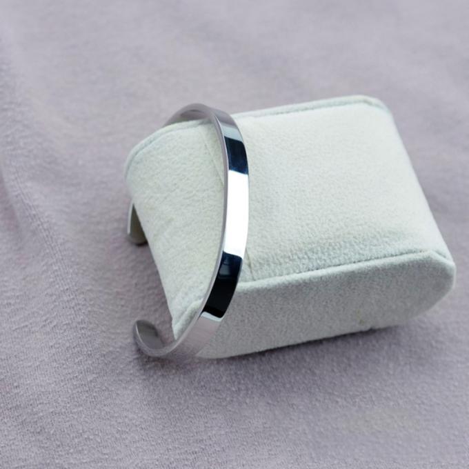 方法C型の開いたブレスレットのステンレス鋼の魅力の腕輪のブレスレットの女性の注文の腕輪の女性のブレスレット