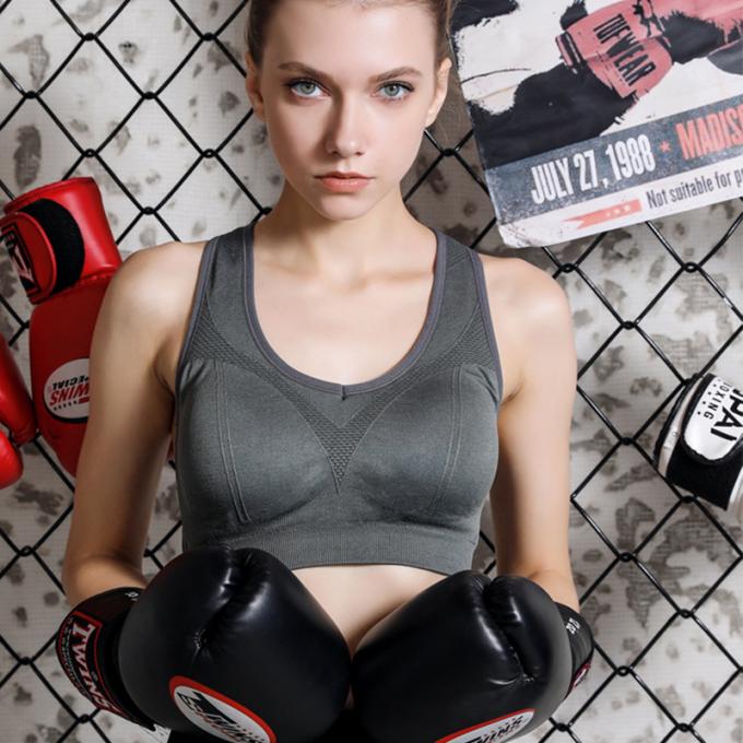 卸し売り女性のスポーツのブラのヨガは女性のための継ぎ目が無い伸縮性があるスポーツのブラを6つのパックの動くスポーツのブラ慰める