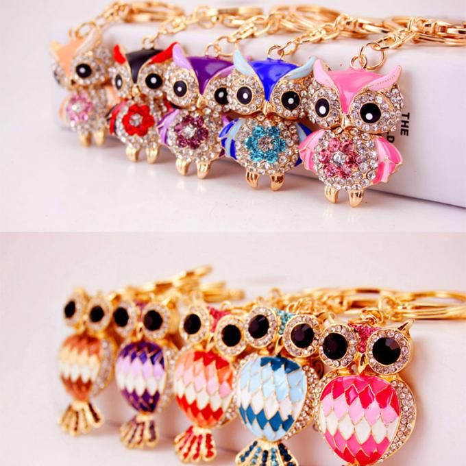 デザイナーKeychainのダイヤモンドのフクロウ車女性袋の付属品のWristlet車の動物の金属車かわいいKeychain
